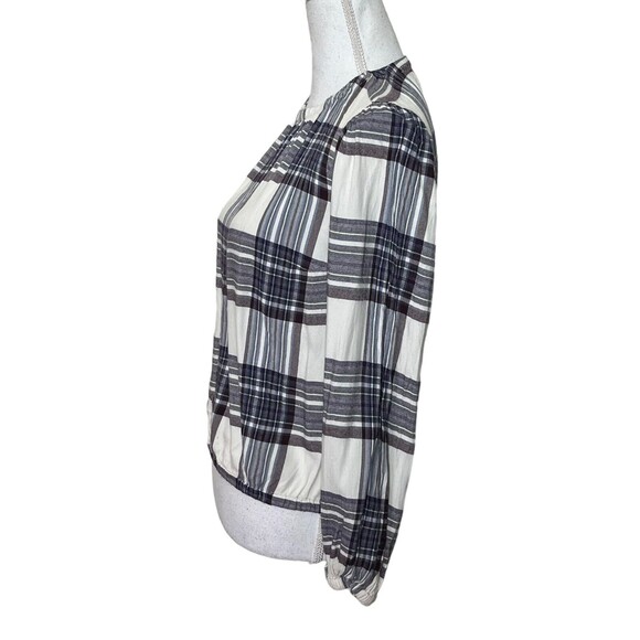 Welcome to my closet! - Picture 6 of 13